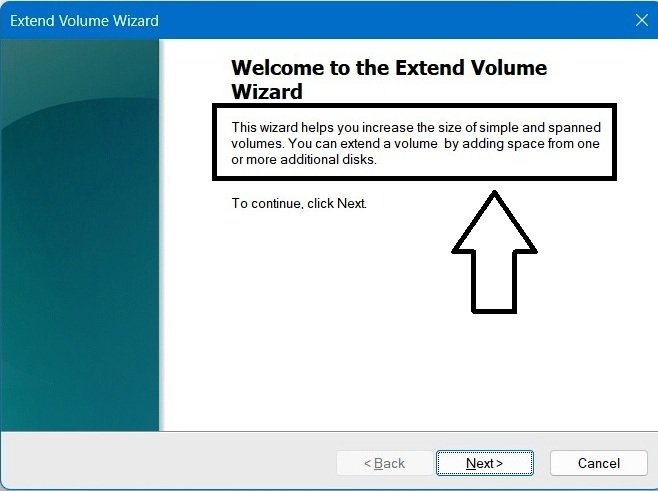 Extend Volume Wizard welcome screen stating it supports both simple and spanned volumes.