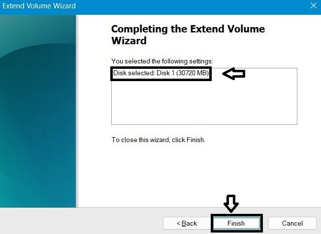 Extend Volume Wizard completion screen showing Disk 1 selected with 30720 MB to be added.